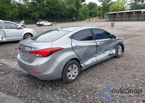 2016 Hyundai Elantra Se z USA, uszkodzony, nr VIN 5NPDH4AE7GH740234